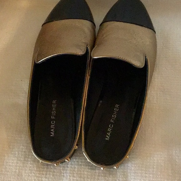 MARC FISHER slides in gold and black. Only wore inside house. Size 71/2 - Picture 3 of 5